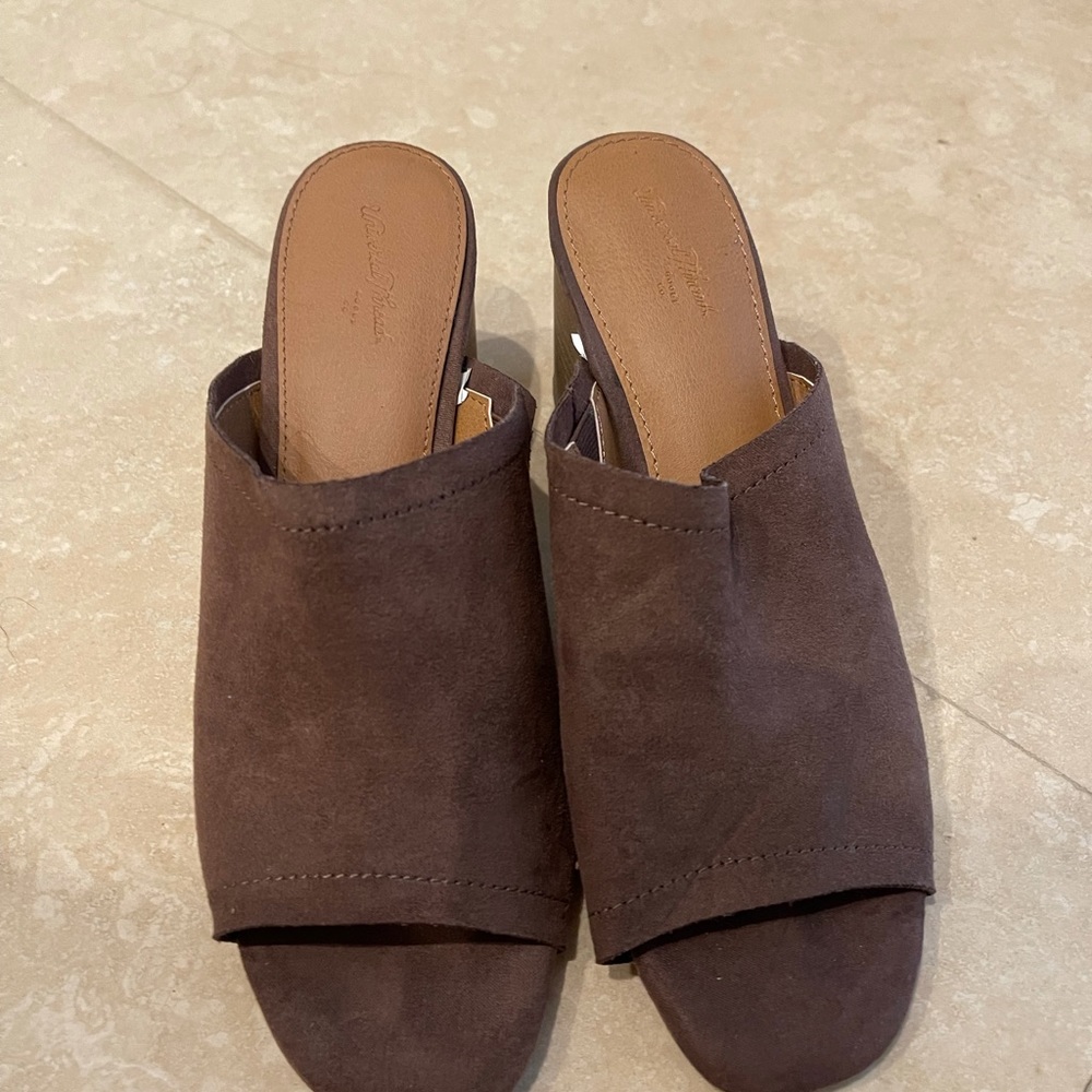 Mules - Picture 3 of 4